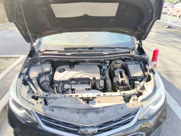 [南京·苏A] 二手雪佛兰科鲁兹2017款 1.4T 双离合领锋版