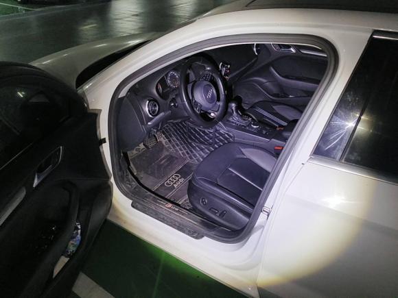 [杭州·浙A] 二手奥迪奥迪A32016款 Limousine 35 TFSI 风尚型