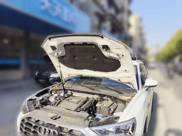 [杭州·浙A] 二手奥迪奥迪Q32022款 35 TFSI 时尚动感型