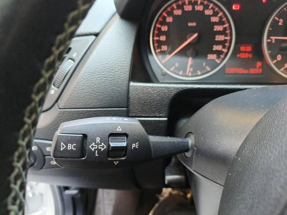 [武汉·鄂W] 二手宝马宝马X12010款 sDrive18i豪华型