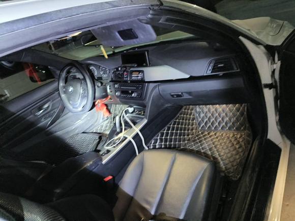 [南昌·赣A] 二手宝马宝马4系2014款 420i 敞篷时尚型