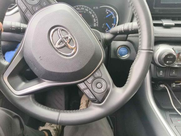 [上海·沪B] 二手丰田RAV4荣放2020款 双擎 2.5L E-CVT四驱精英PLUS版