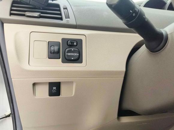 [深圳·粤B] 二手丰田逸致2014款 星耀 180E CVT精英版