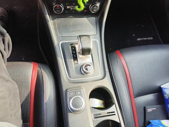 [上海·沪B] 二手奔驰奔驰A级AMG2016款 AMG A 45 4MATIC