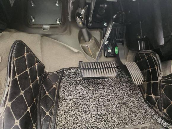 [嘉兴·浙F] 二手别克凯越2015款 1.5L 自动经典型