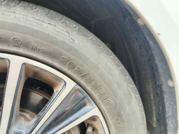 [上海·沪C] 二手荣威荣威i52021款 1.5L CVT钻石版