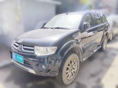 [济南·鲁A] 三菱帕杰罗·劲畅2013款 3.0L 自动两驱豪华版