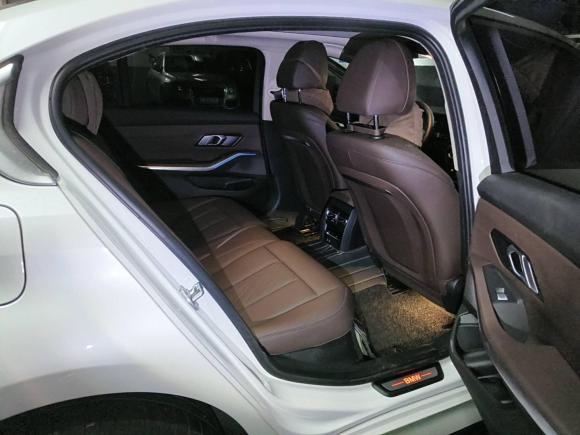 [上海·沪A] 二手宝马宝马i32022款 eDrive 35 L