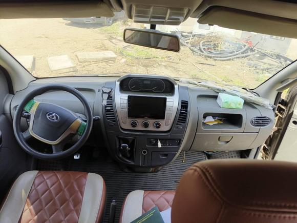 [义乌·浙G] 二手大通新途V802015款 2.5T 手动傲运通版短轴中顶