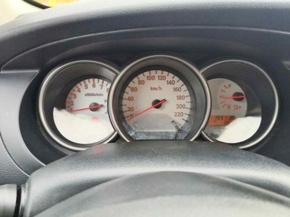 [上海·沪A] 二手日产骊威2010款 劲锐版 1.6L 自动标准型