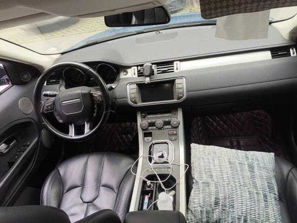 [成都·川A] 二手路虎揽胜极光2015款 2.0T 五门智耀版