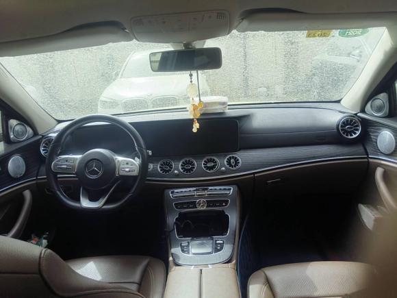 [南京·苏A] 二手奔驰奔驰E级2019款 改款 E 300 L 运动豪华型