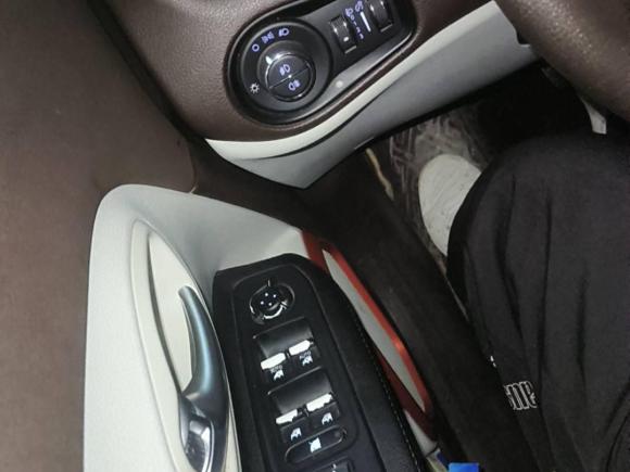 [湖州·浙E] 二手Jeep自由侠2016款 1.4T 自动劲能版+