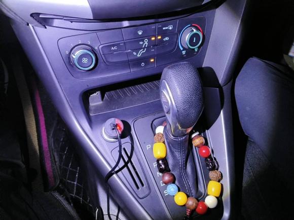 [西安·陕A] 二手福特福克斯2015款 两厢 1.6L 自动舒适型