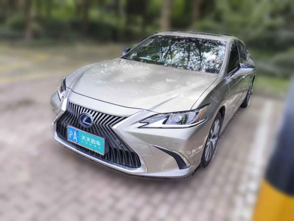 雷克萨斯雷克萨斯ES2018款 300h 卓越版 国V「上海二手车」「天天拍车」