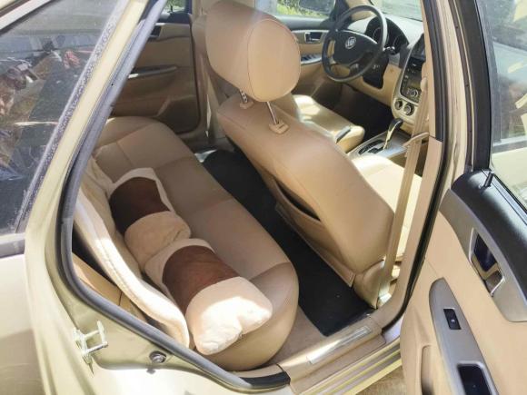 [上海·蒙B] 二手别克凯越2013款 1.5L 自动经典型