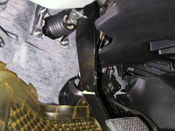 [深圳·粤B] 二手丰田卡罗拉2014款 1.6L CVT GL-i真皮版
