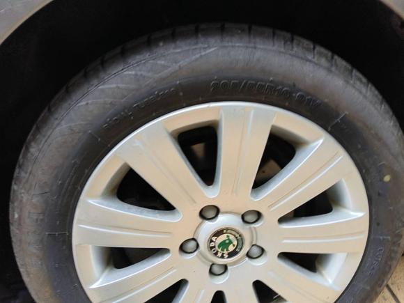 [上海·沪G] 二手斯柯达昊锐2009款 1.8TSI 自动优雅版