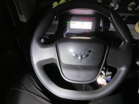 [上海·沪A] 二手五菱汽车宏光MINIEV2022款 轻松款 磷酸铁锂