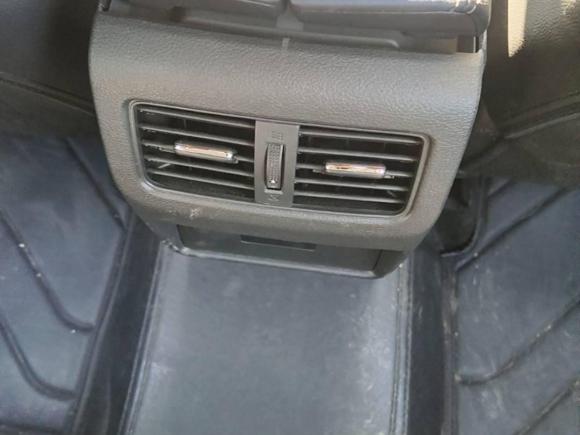 [上海·沪C] 二手日产逍客2023款 1.3T CVT旗舰版