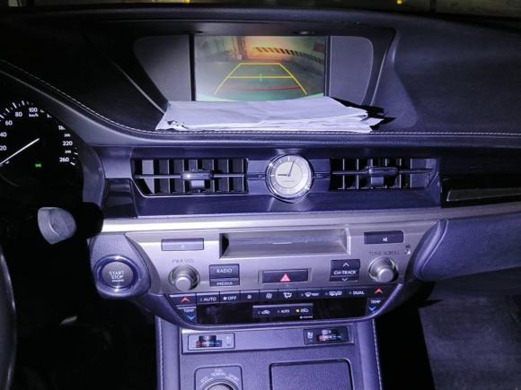 [成都·川A] 二手雷克萨斯雷克萨斯ES2017款 200 30周年纪念版