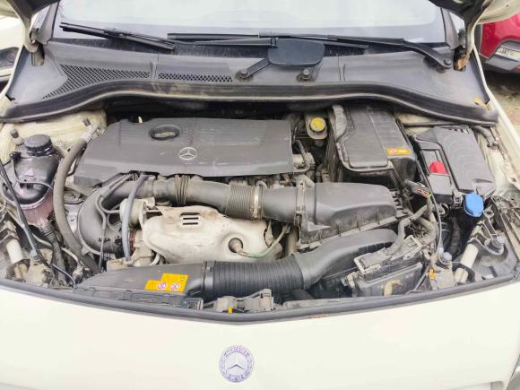 [无锡·苏B] 二手奔驰奔驰B级2015款 B 200 动感型