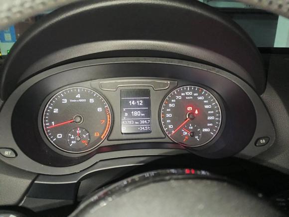 [杭州·浙A] 二手奥迪奥迪Q32016款 35 TFSI 时尚型