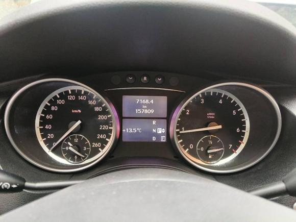 [上海·沪A] 二手奔驰奔驰R级2014款 R 320 4MATIC 商务型