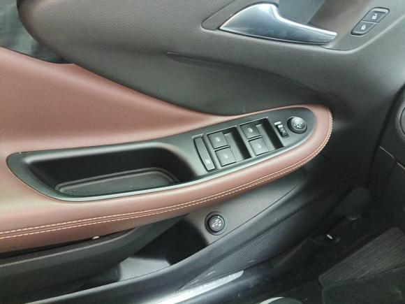 [青岛·鲁U] 二手别克昂科威Plus2021款 532T 两驱豪华型