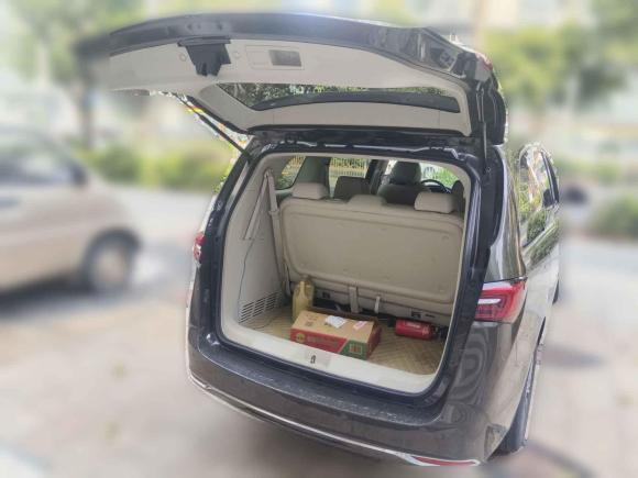 [深圳·粤B] 二手别克别克GL82020款 陆上公务舱 652T 豪华型