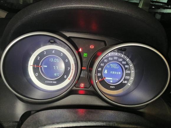 [成都·川A] 二手奔腾奔腾X802015款 2.0L 自动舒适周年纪念型