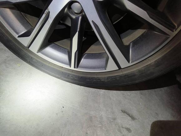 [无锡·苏E] 二手吉利汽车帝豪2022款 第4代 1.5L CVT尊贵型