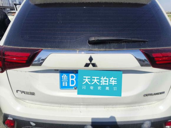 [杭州·鲁B] 二手三菱欧蓝德2017款 2.0L 两驱荣耀版 5座