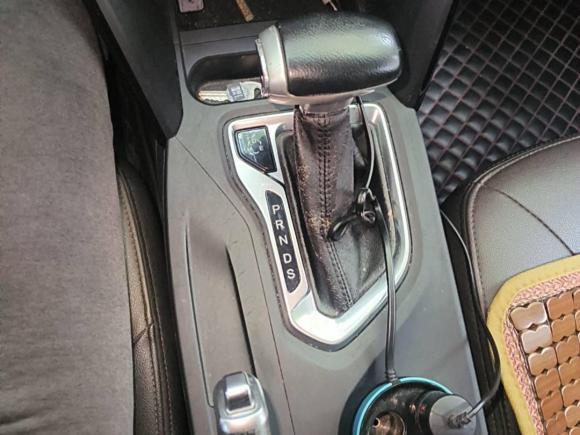 [广州·粤C] 二手广汽传祺传祺GS42015款 200T G-DCT豪华版