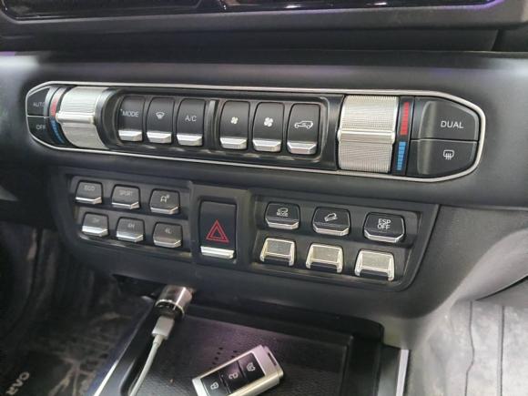 [宁波·浙B] 二手212212 T012024款 2.0T 机械师