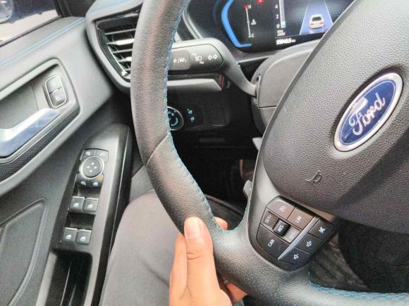 [义乌·浙G] 二手福特福克斯2022款 两厢 EcoBoost 180 自动S版