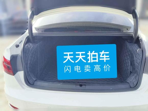 [青岛·鲁B] 二手奥迪奥迪A4L2017款 Plus 40 TFSI 进取型