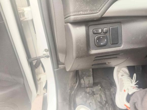 [义乌·皖S] 二手凯翼凯翼X32016款 1.6L CVT智联III版