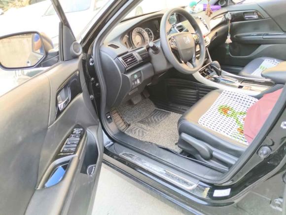 [广州·陕U] 二手本田雅阁2016款 2.0L 舒适版