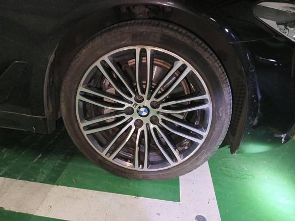 [武汉·鄂A] 二手宝马宝马5系2019款 530Li 尊享型 M运动套装