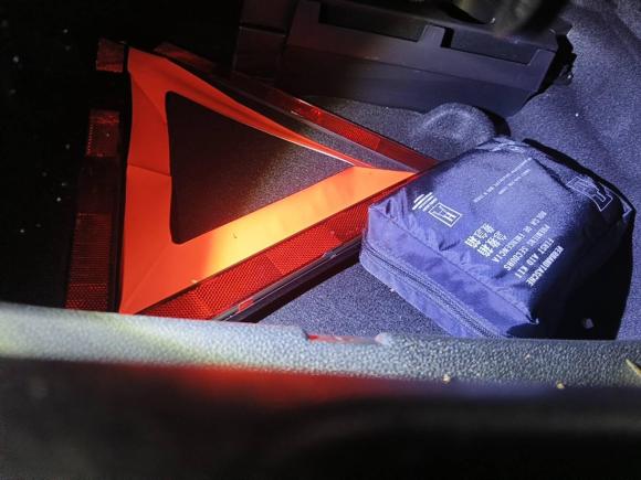 [杭州·浙A] 二手奔驰奔驰GLA2017款 GLA 220 4MATIC 豪华型