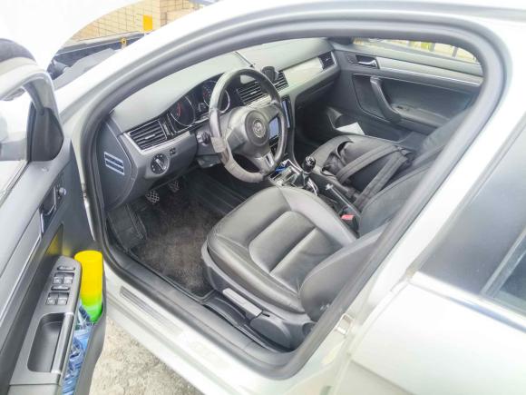 [深圳·粤P] 二手大众宝来2014款 1.6L 手动舒适型