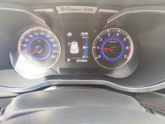 [成都·川A] 二手中华中华V32016款 1.5L 自动智能型