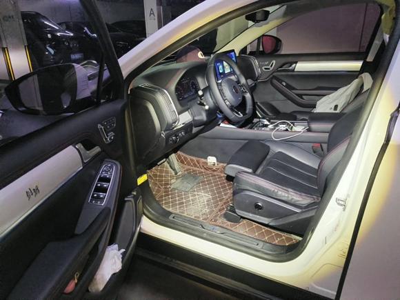 [广州·粤A] 二手比亚迪唐新能源2018款 DM 2.0T 全时四驱智联创领型 7座 国V