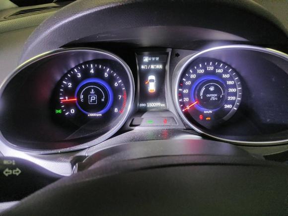 [上海·沪D] 二手现代胜达2013款 2.0T 自动四驱顶级型