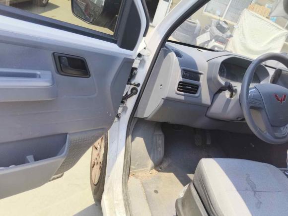 [青岛·鲁B] 二手五菱汽车五菱扬光2024款 300km 舒适型封窗版 60kW