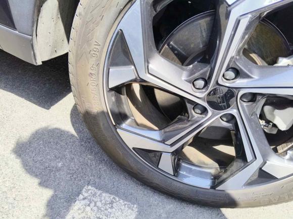 [上海·苏U] 二手吉利汽车博越L2023款 1.5TD DCT尊贵型