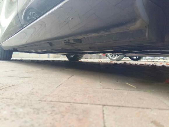 [无锡·苏B] 二手奔驰奔驰E级新能源2022款 改款三 E 350 e L 插电式混合动力轿车