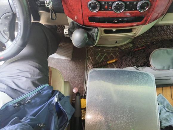 [上海·沪F] 二手奔驰凌特2012款 2.1T尊旅 中轴版