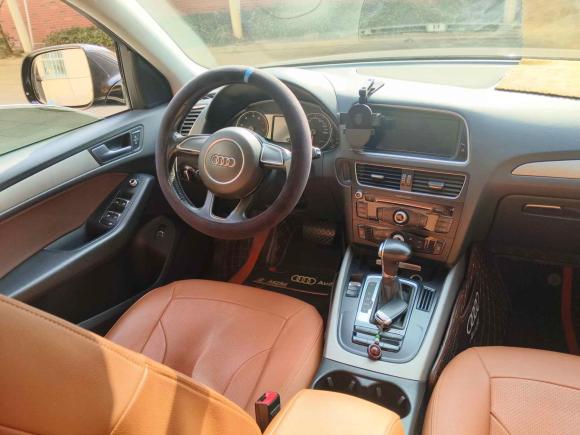 [无锡·沪C] 二手奥迪奥迪Q52017款 40 TFSI 进取型